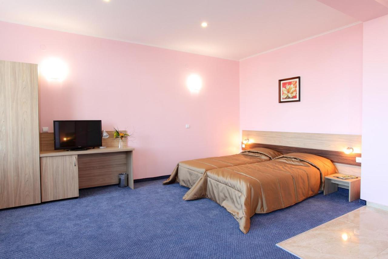 Teodora Palace Hotel Rusze Kültér fotó