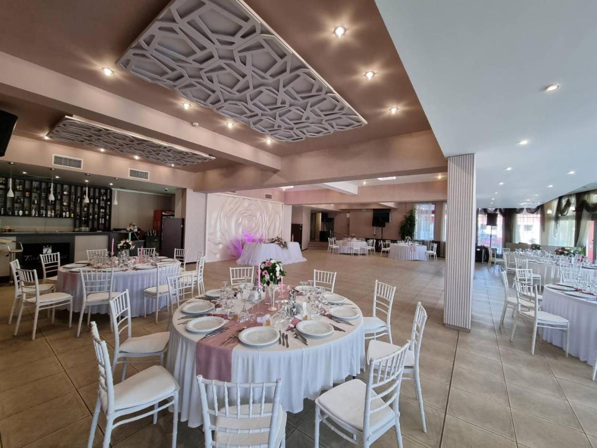 Teodora Palace Hotel Rusze Kültér fotó