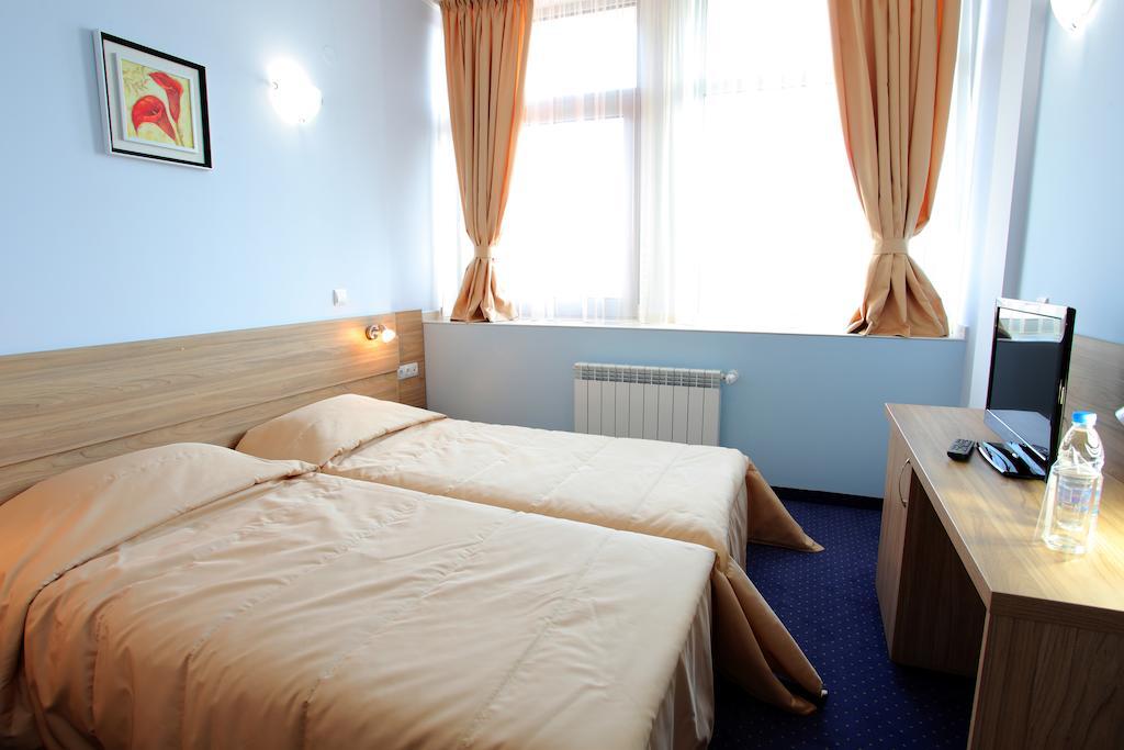 Teodora Palace Hotel Rusze Szoba fotó