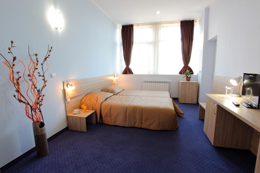 Teodora Palace Hotel Rusze Szoba fotó