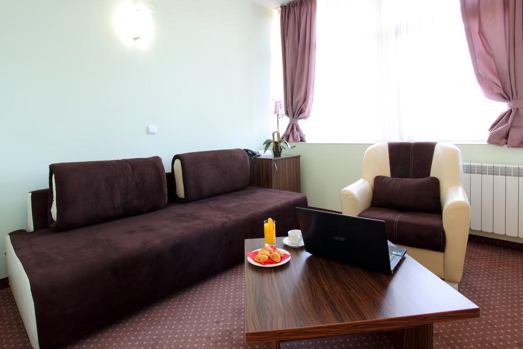Teodora Palace Hotel Rusze Szoba fotó